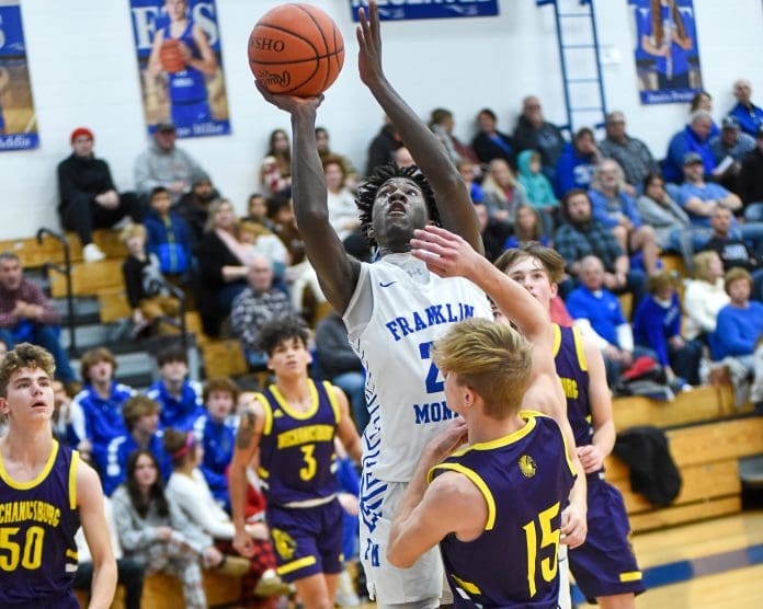 EB Fall scored 21 points to lead the Jets in Holiday Tournament. (Dale Barger Photo)